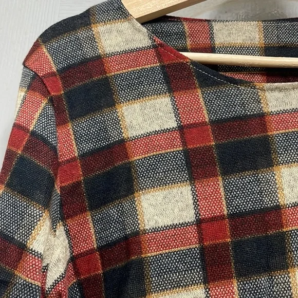 Checkered full sleeves warmer in size medium - Picture 3 of 6